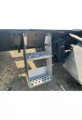 Freightliner CASCADIA Engine Brackets, Misc.