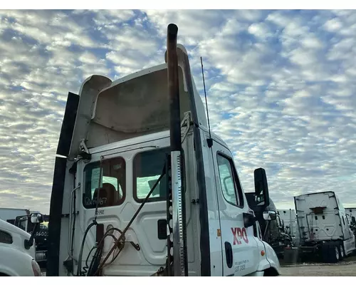 Freightliner CASCADIA Exhaust Assembly