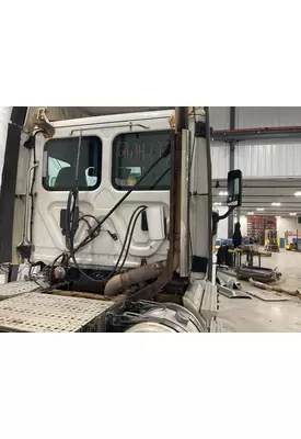 Freightliner CASCADIA Exhaust Assembly