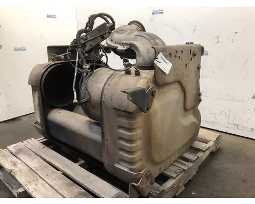 Freightliner CASCADIA Exhaust DPF Assembly