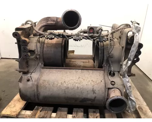 Freightliner CASCADIA Exhaust DPF Assembly
