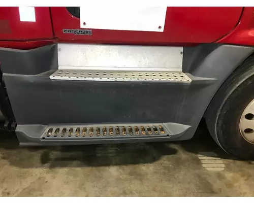Freightliner CASCADIA Fairing (Side)