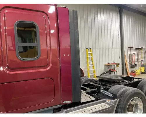 Freightliner CASCADIA Fairing (Side)