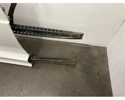 Freightliner CASCADIA Fairing (Side)