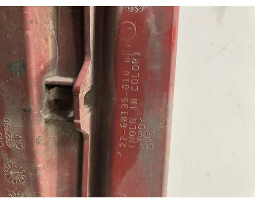 Freightliner CASCADIA Fairing (Side)