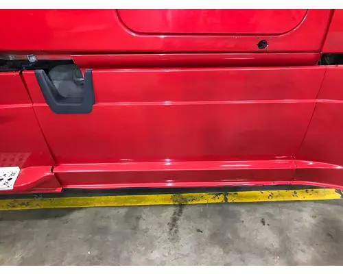 Freightliner CASCADIA Fairing (Side)