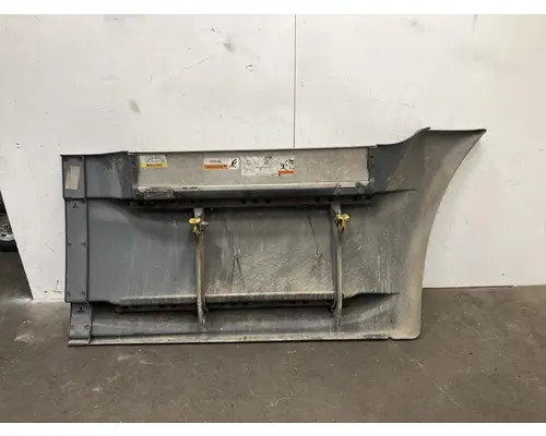 Freightliner CASCADIA Fairing (Side)
