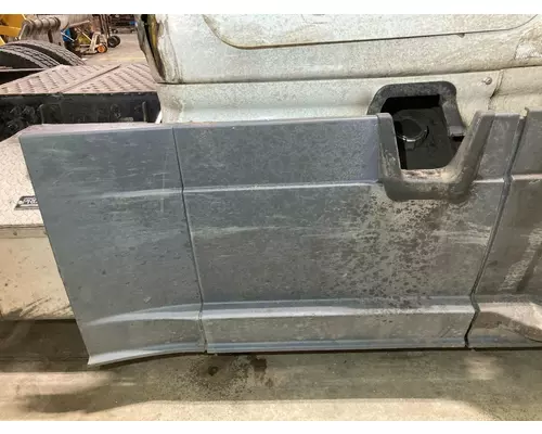 Freightliner CASCADIA Fairing (Side)