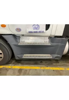 Freightliner CASCADIA Fairing (Side)