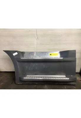 Freightliner CASCADIA Fairing (Side)