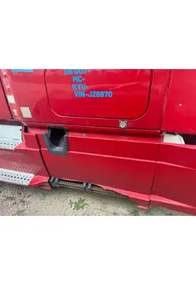 Freightliner CASCADIA Fairing (Side)