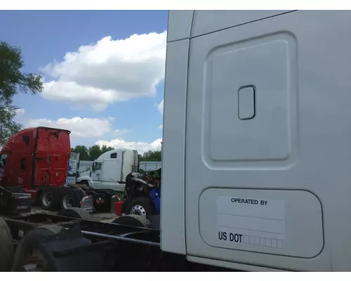 Freightliner CASCADIA Fairing (Side)