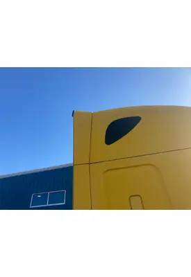 Freightliner CASCADIA Fairing (Side)