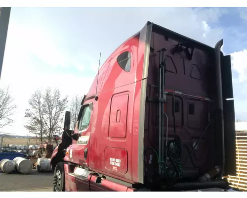 Freightliner CASCADIA Fairing (Side)