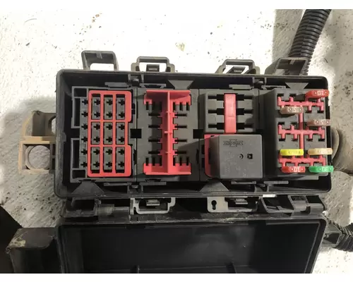 Freightliner CASCADIA Fuse Box