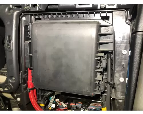 Freightliner CASCADIA Fuse Box