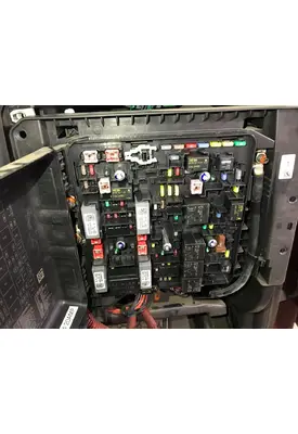 Freightliner CASCADIA Fuse Box in Sioux Falls, SD #25456809