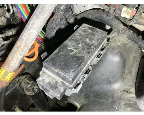 Freightliner CASCADIA Fuse Box