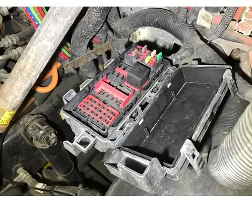 Freightliner CASCADIA Fuse Box