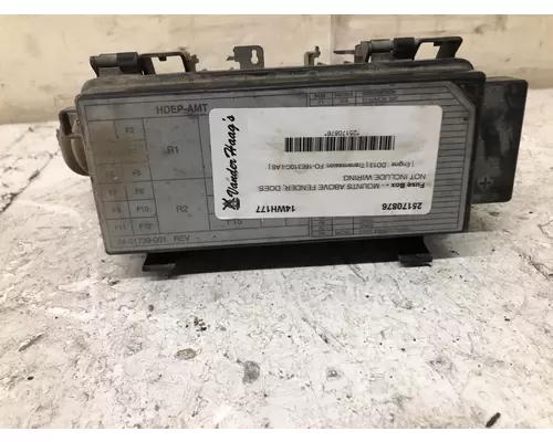 Freightliner CASCADIA Fuse Box