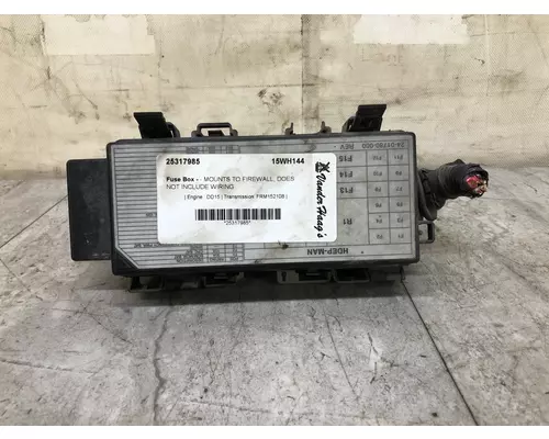 Freightliner CASCADIA Fuse Box