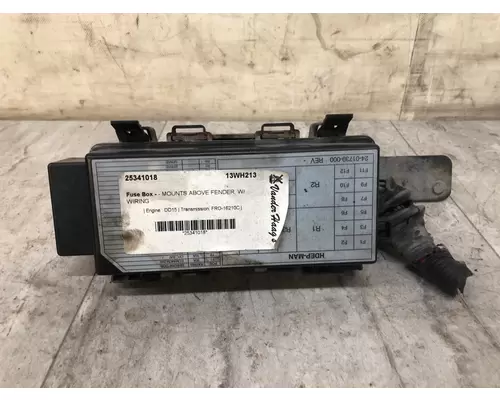 Freightliner CASCADIA Fuse Box