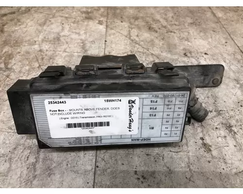 Freightliner CASCADIA Fuse Box
