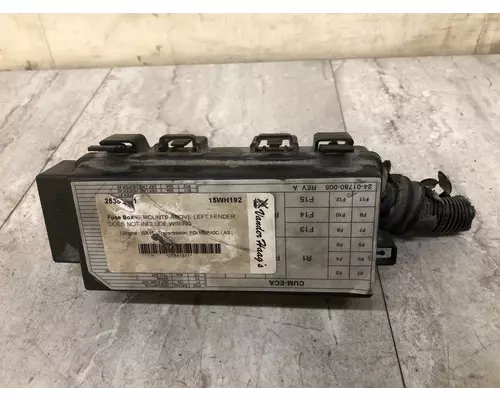 Freightliner CASCADIA Fuse Box
