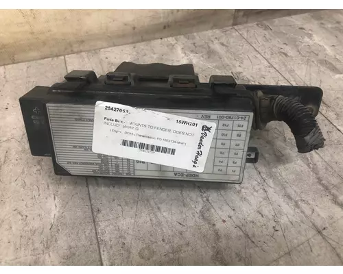 Freightliner CASCADIA Fuse Box
