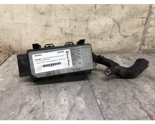 Freightliner CASCADIA Fuse Box