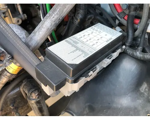 Freightliner CASCADIA Fuse Box