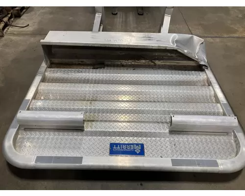 Freightliner CASCADIA Headache Rack