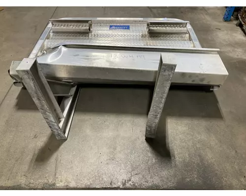 Freightliner CASCADIA Headache Rack