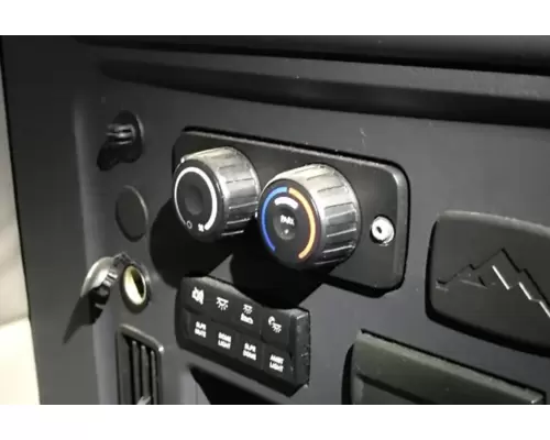 Freightliner CASCADIA Heater & AC Temperature Control