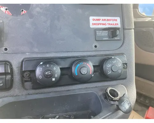 Freightliner CASCADIA Heater & AC Temperature Control
