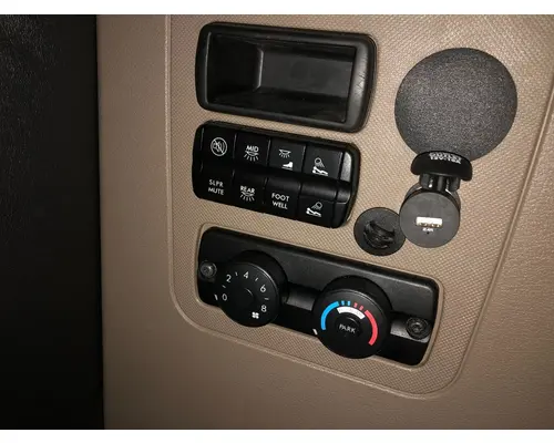 Freightliner CASCADIA Heater & AC Temperature Control