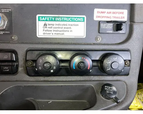 Freightliner CASCADIA Heater & AC Temperature Control