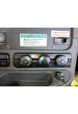 Freightliner CASCADIA Heater & AC Temperature Control