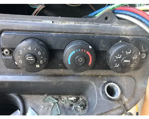 Freightliner CASCADIA Heater & AC Temperature Control
