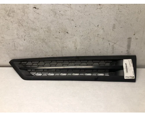 Freightliner CASCADIA Hood Side Vent