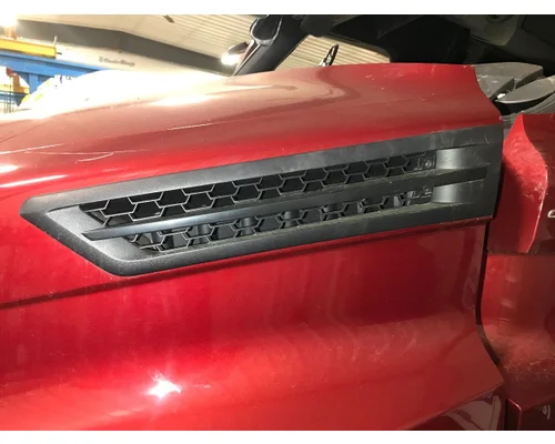 Freightliner CASCADIA Hood Side Vent
