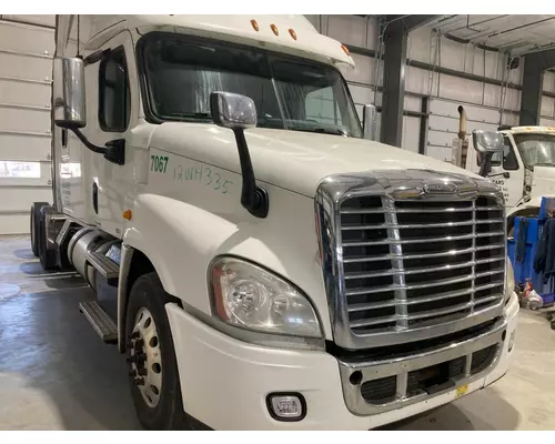 Freightliner CASCADIA Hood