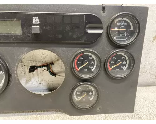 Freightliner CASCADIA Instrument Cluster