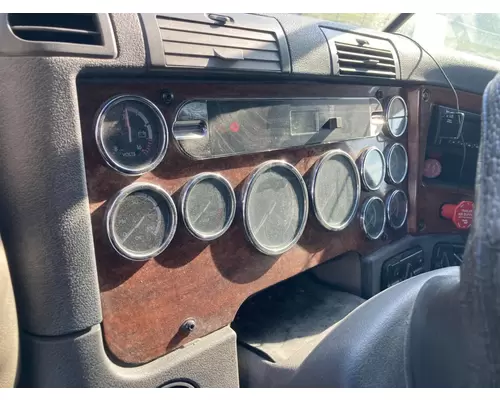 Freightliner CASCADIA Instrument Cluster