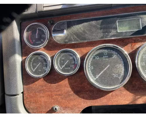 Freightliner CASCADIA Instrument Cluster