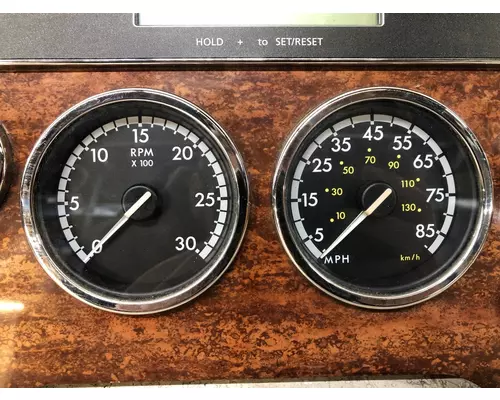 Freightliner CASCADIA Instrument Cluster