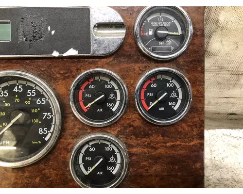 Freightliner CASCADIA Instrument Cluster