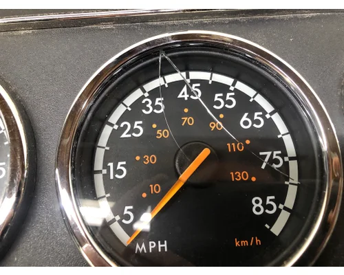Freightliner CASCADIA Instrument Cluster