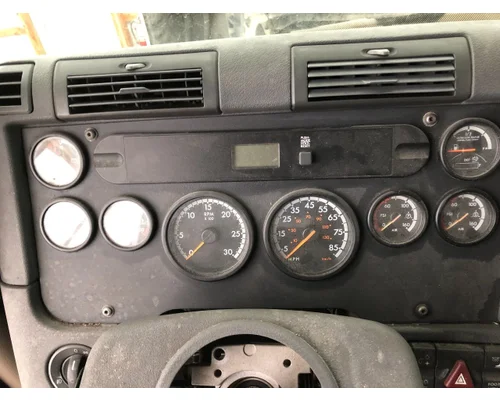 Freightliner CASCADIA Instrument Cluster