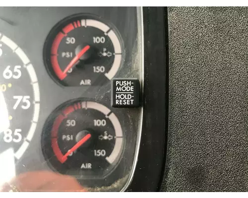 Freightliner CASCADIA Instrument Cluster